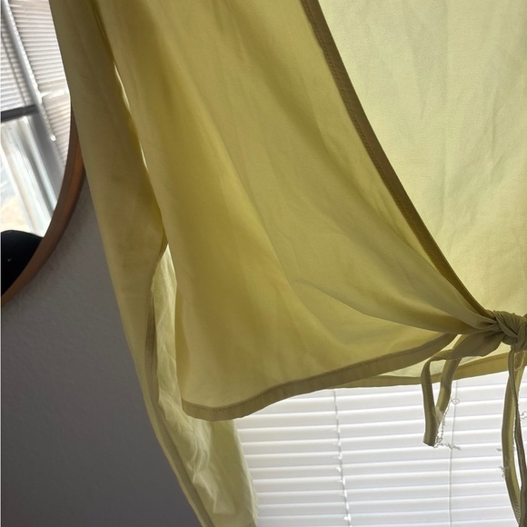 Outdoor Voices Wrap Top Tissue Weave Lemon Lime Size XS - Picture 3 of 4
